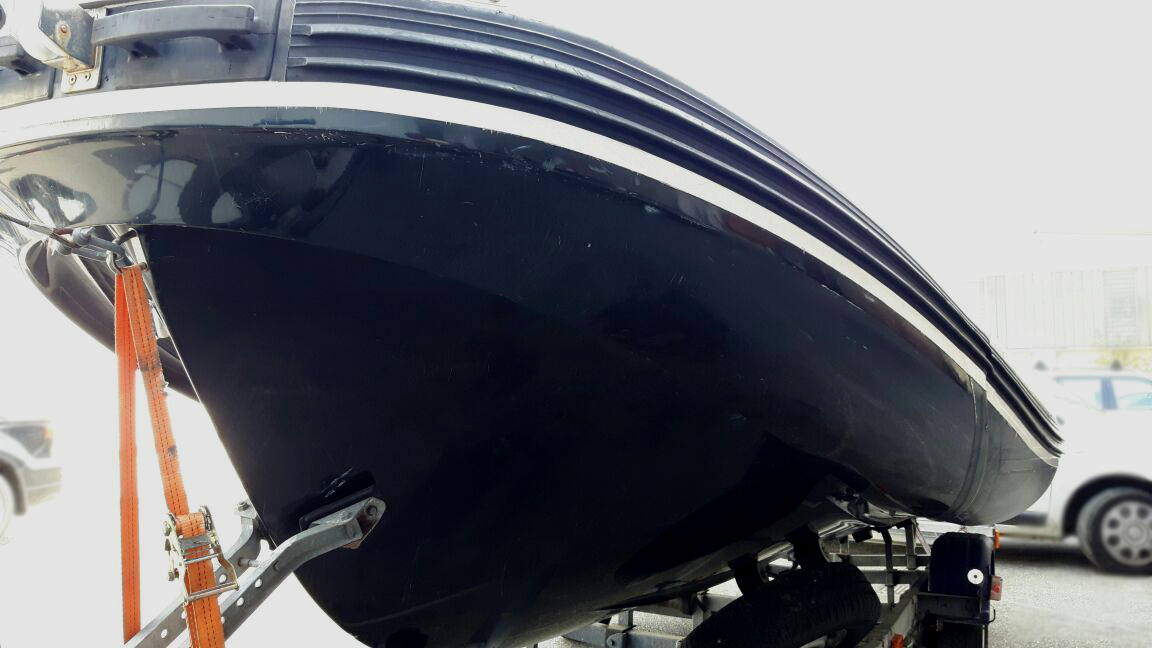 <<< VENDUTO >>> ZAR 53 + 115Hp EVINRUDE FICHT + CARRELLO <br><a href=dettaglio.aspx?Id=84 >VAI ALLA SCHEDA</a>